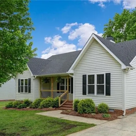 Image 2 - 7041 Chaftain Place, Greensboro, NC 27410, USA - House for sale