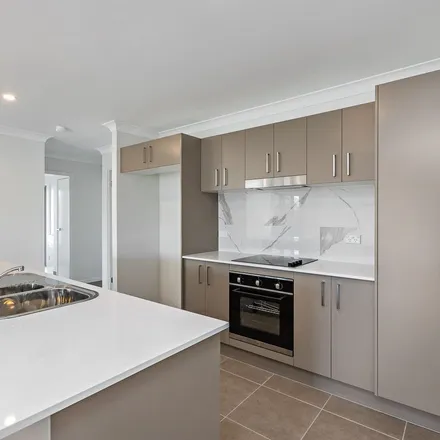 Image 6 - Comel Avenue, Cameron Park NSW 2285, Australia - Apartment for rent
