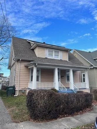 Rent this 5 bed house on 18 Ridgewood Place in Bridgeport, CT 06606