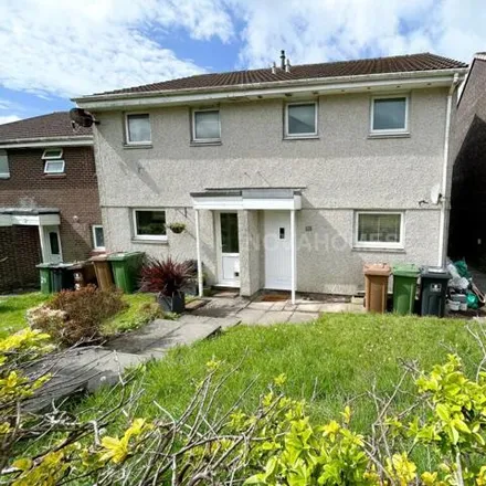 Rent this 3 bed house on Findon Gardens in Plymouth, PL6 8TA