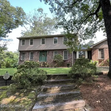 Rent this 4 bed house on 109 James Creek Road in Huntcliff, Southern Pines