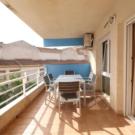 Rent this 2 bed apartment on calle Colón in 03189 Orihuela, Spain