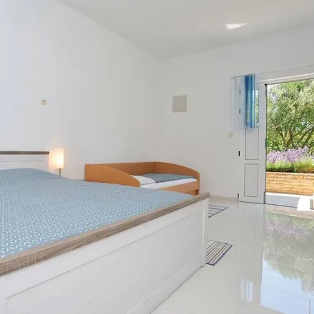 Rent this 5 bed house on Lišane Ostrovičke in Zadar County, Croatia
