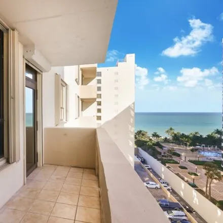 Buy this 1 bed condo on Collins Avenue & Harbour Way in Collins Avenue, Bal Harbour Village