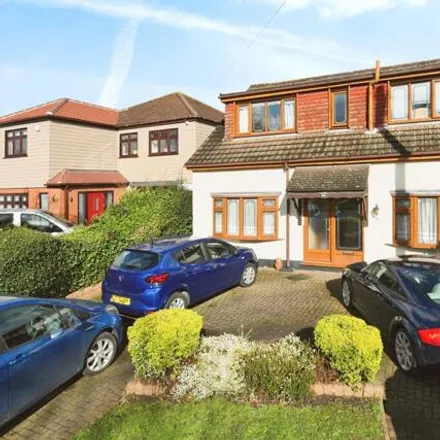 Buy this 4 bed house on Larchwood Gardens in Pilgrims' Hatch, CM15 9JG