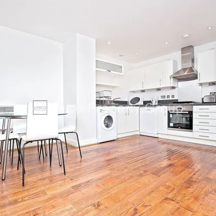 Image 2 - Suttons Wharf South, Palmers Road, London, E2 0TA, United Kingdom - Apartment for rent