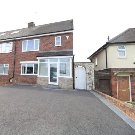Rent this 3 bed duplex on Wallows Road in Brierley Hill, DY5 1PL