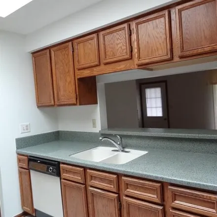 Image 3 - Grand Valley Drive, Shelby Charter Township, MI, USA - Condo for sale