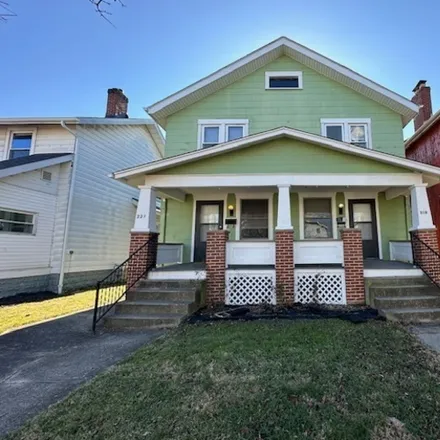 Rent this 3 bed duplex on 219 E Jenkins Ave