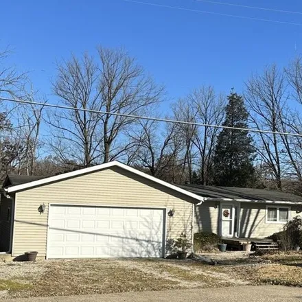 Buy this 3 bed house on 2081 North 2653rd Road in LaSalle County, IL 61341