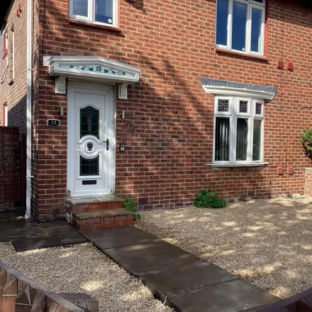 Rent this 4 bed duplex on Felling House Gardens in Gateshead, NE10 0HD