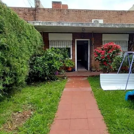 Buy this 2 bed house on Gurruchaga 866 in Domingo Faustino Sarmiento, Rosario
