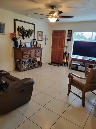 Image 2 - 4753 Hollyberry Drive, Conway, FL 32812, USA - House for sale