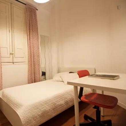 Rent this 5 bed room on Madrid in Avenida de la Reina Victoria, 17
