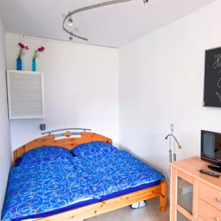 Rent this 2 bed apartment on Alt-Lichtenrade 100B in 12309 Berlin, Germany
