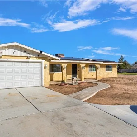 Image 1 - 14056 Jicarilla Road, Apple Valley, CA 92307, USA - House for sale