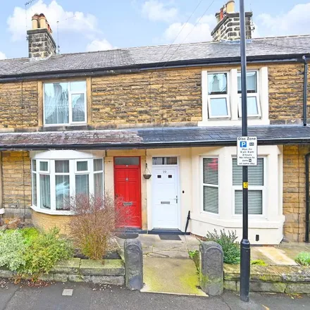 Rent this 2 bed townhouse on Providence Terrace in Harrogate, HG1 5EX