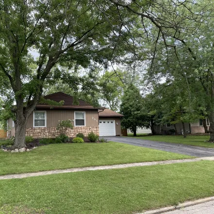 Image 2 - 701 Park Drive, Marengo, McHenry County, IL 60152, USA - House for sale