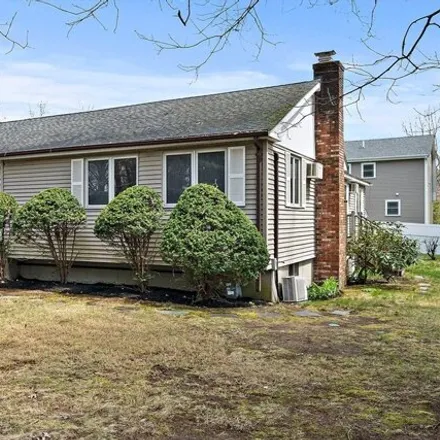 Buy this 3 bed house on 8 Priscilla Lane in Billerica, MA 01812