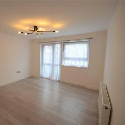 Image 2 - The Birches, Station Road, London, E12 5BS, United Kingdom - Apartment for rent