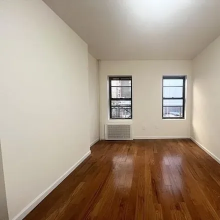 Rent this 1 bed house on 528 9th Avenue in New York, NY 10018