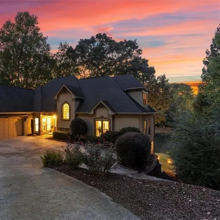 Buy this 7 bed house on 165 Chickering Lake Drive in Roswell, GA 30075