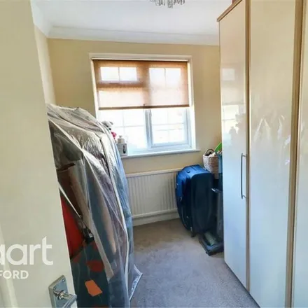 Image 9 - 1 Gardiner Close, London, BR5 3HW, United Kingdom - House for rent