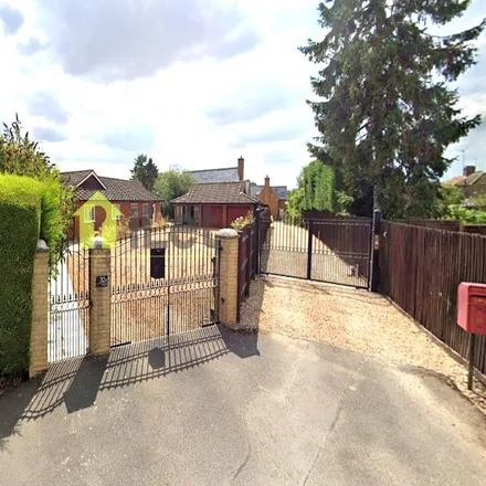 Rent this 5 bed house on 28 Millway in Duston, NN5 5TW