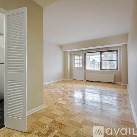 Image 3 - East 86th St, Unit 19E - Apartment for rent