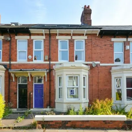 Rent this 9 bed townhouse on Cavendish Place in Newcastle upon Tyne, NE2 2NE