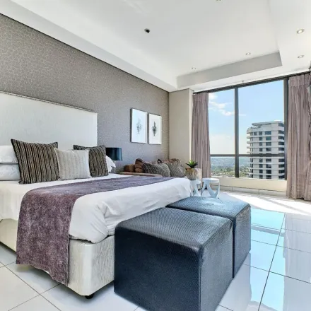 Image 5 - Sandton Drive, Johannesburg Ward 103, Sandton, 2196, South Africa - Apartment for rent