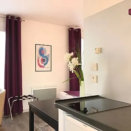 Image 3 - 32 Rue des Longs-Prés, 92100 Boulogne-Billancourt, France - Apartment for rent