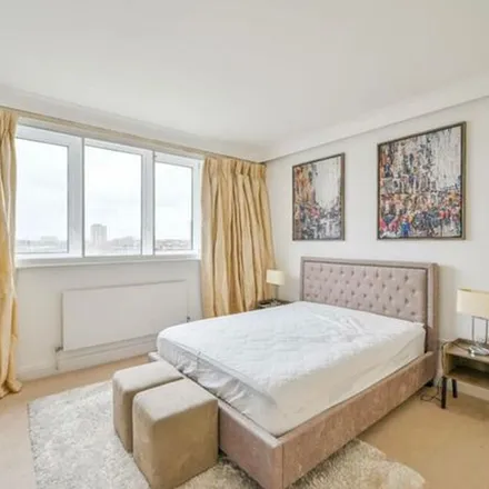 Image 9 - Chelsea Harbour, Thames Avenue, London, SW10 0UX, United Kingdom - Apartment for rent