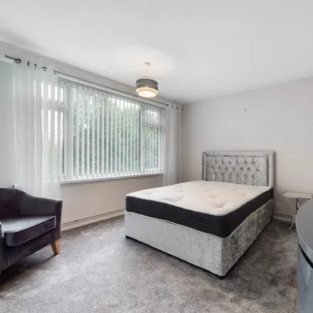Image 9 - Langland Court Road, Newton, SA3 4TQ, United Kingdom - Apartment for rent