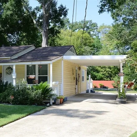 Buy this 3 bed house on 1032 Avondale Road in Olde Acres, Montgomery