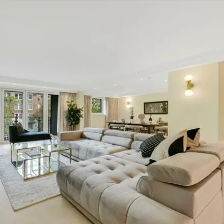 Image 4 - Regents Park House, 105 Park Road, London, NW1 6XU, United Kingdom - Apartment for rent