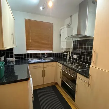 Image 4 - Chester Street, Crewe, CW1 2LE, United Kingdom - Apartment for rent