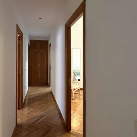 Image 5 - Calle de Joaquín María López, 32, 28015 Madrid, Spain - Apartment for rent