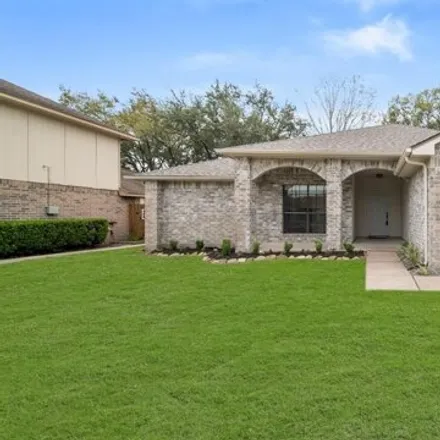 Rent this 3 bed house on 2137 Aberdeen Drive in League City, TX 77573