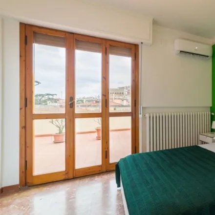 Rent this 5 bed room on Via degli Artisti in 6, 50132 Florence FI