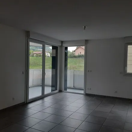 Rent this 3 bed apartment on 13 d Avenue Jules Ravat in 38500 Voiron, France