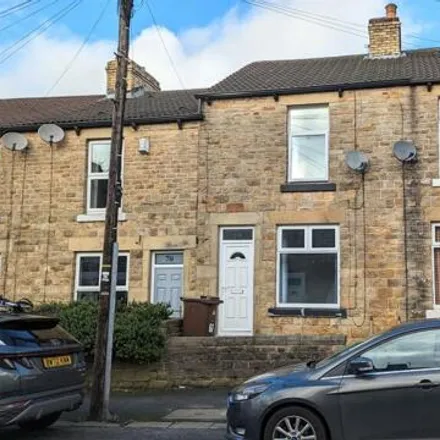 Rent this 3 bed townhouse on Duncan Road in Sheffield, S10 1SN