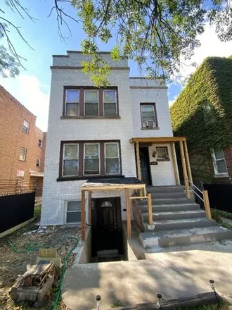 Rent this 3 bed house on 5412 North Western Avenue in Chicago, IL 60625
