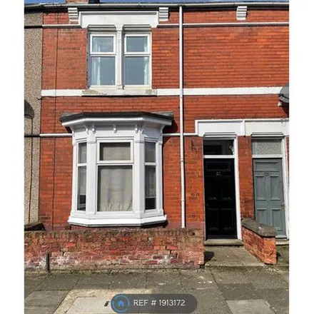 Rent this 3 bed townhouse on Thornville Road in Hartlepool, TS26 8DY