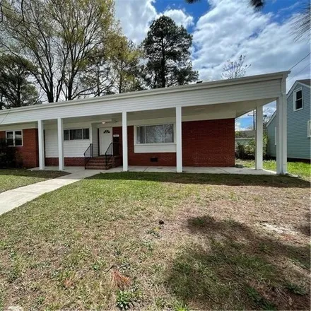 Buy this 3 bed house on 2807 Hollister Avenue in Norfolk, VA 23504