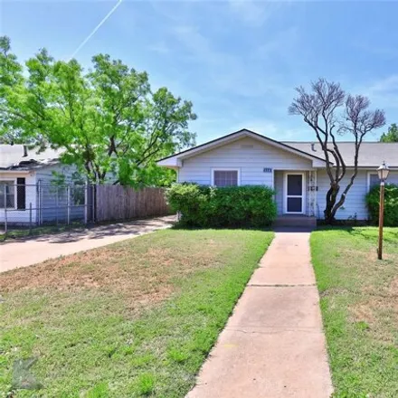 Buy this 3 bed house on 1781 North 12th Street in Abilene, TX 79603