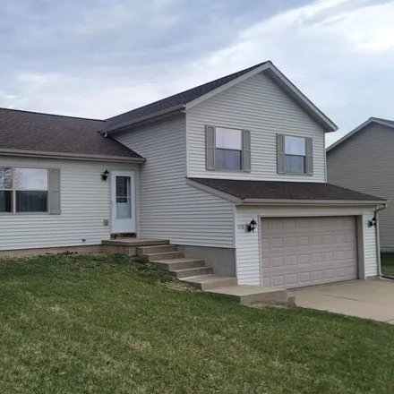 Buy this 3 bed house on 525 White Spruce Avenue in Baraboo, WI 53913