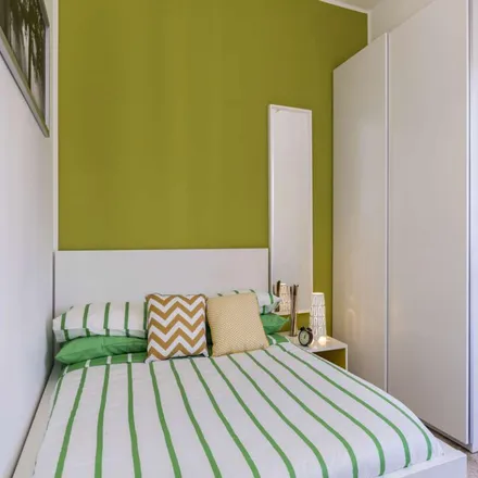 Rent this 6 bed room on Stud. Ass dr. Capuano dr. Cortellazzi in Via privata dei Martinitt 7, 20146 Milan MI