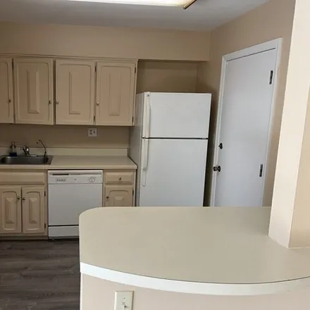 Image 5 - South Goebbert Road, Arlington Heights, IL 60005, USA - Condo for rent
