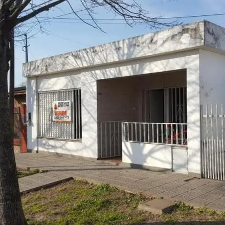 Buy this 2 bed house on Felipe Moré 2604 in Triángulo, Rosario